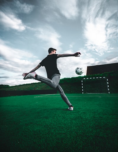 يوسف أيمن لاعب الأهلي الجديد ويكيبيديا